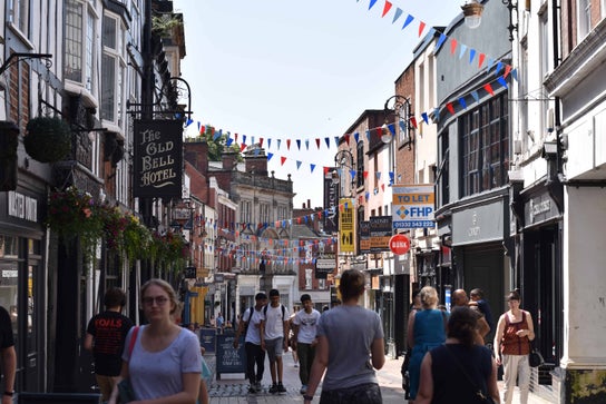 Tattoo & Piercing in Derby