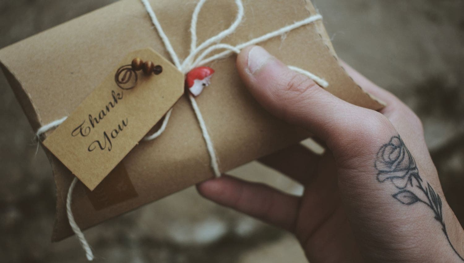 how_to_sell_salon_gift_cards_1.jpg