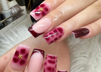 Nail Studio
