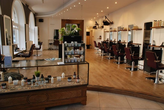 Frisörsalong-bild för Green Mango Natural Salon