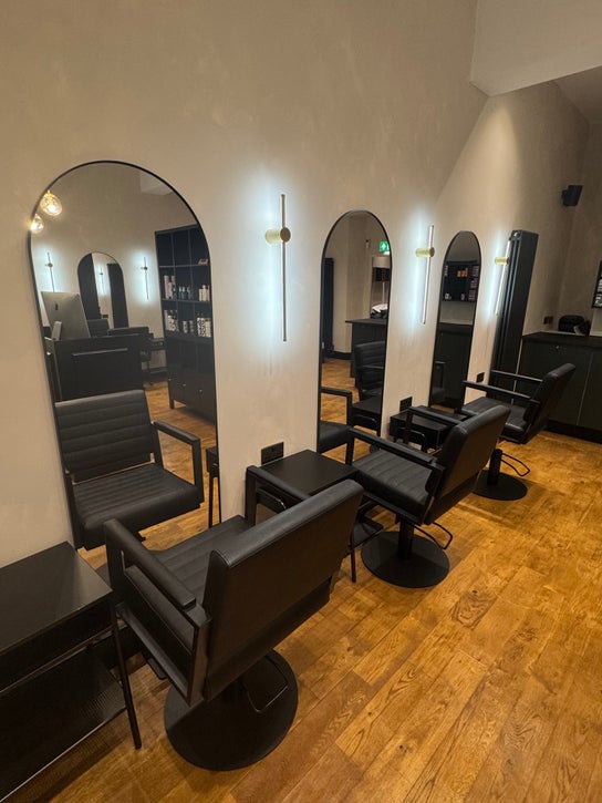 Image de Salon de coiffure pour Chelsey Stone Hair