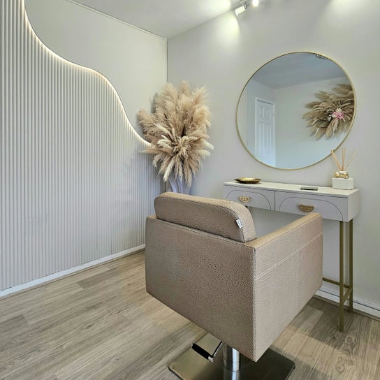 Frisør-billede til Ciao Bella Hair Extensions