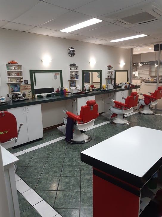 Imagem de Barbeiro para Mr. Trimms Barber Shop