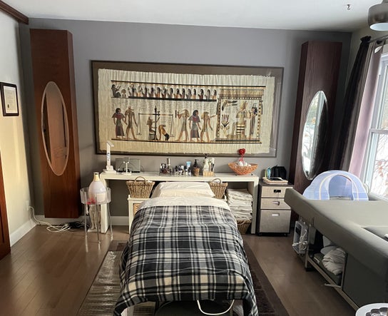 Tyypin Hieronta palvelun kuva liikkeelle Masso Réflexo & Cie