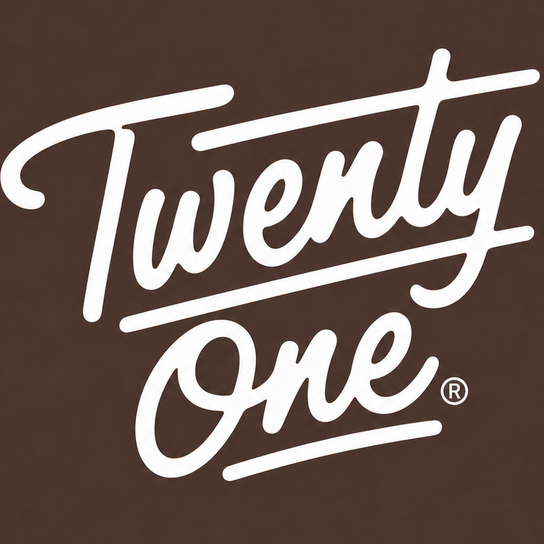 Imagem de Manicure para TwentyOne Nails & Spa