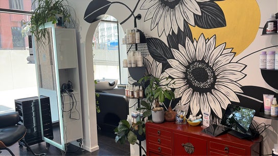 Immagine di Parrucchiere per Sunflower Salon