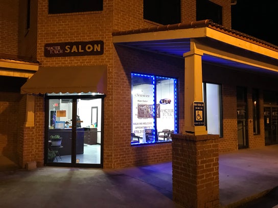 Frisør-billede til THE MASTER TOUCH SALON