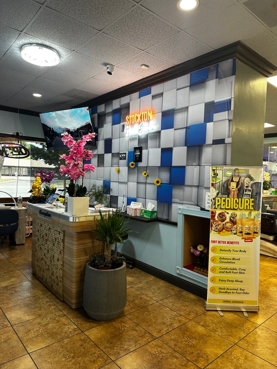 Tyypin Nail Salon palvelun kuva liikkeelle STOCKTON NAILS STUDIO