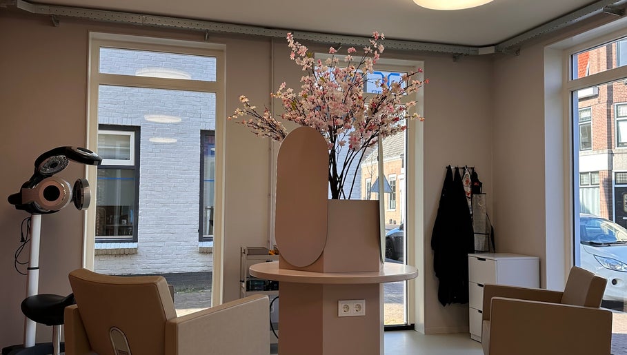 Kapsalon Marlies Curls & More 