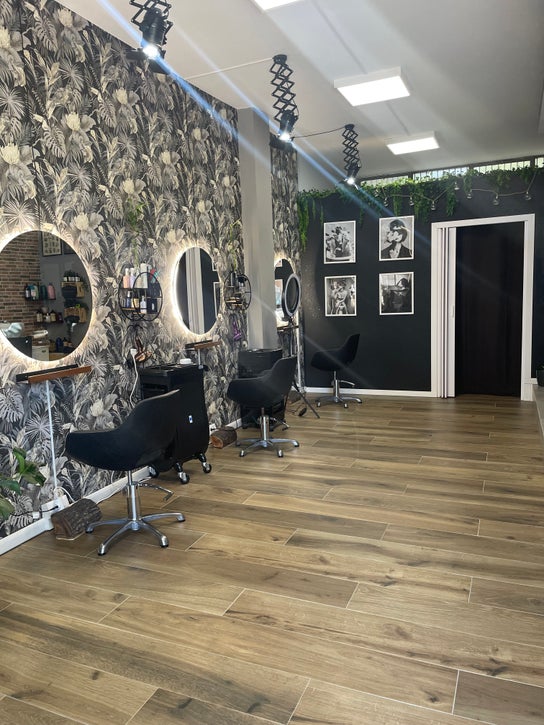 Afbeelding Hair Salon voor Black Style parrucchiere by ambra michetti