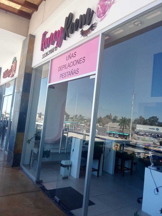 Nails image for Fancy Room (uñas, Pestañas Y Depilacion Con Cera Española)