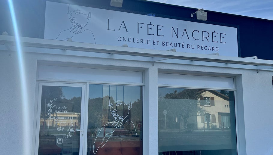 La Fée Nacrée