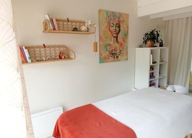 Magnétiseuse, Médium, Energéticienne et Masseuse Blandine DELANOË