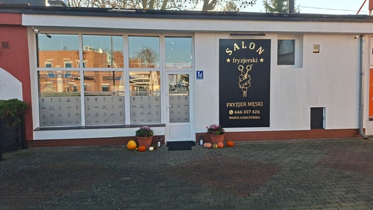 Tyypin Hair Salon palvelun kuva liikkeelle MARTA LESZCZYŃSKA