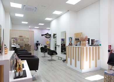 Muchachita, salón de peluquería y estética,