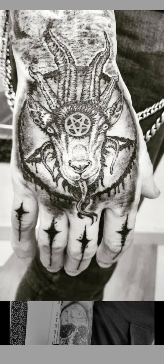 Immagine di Tatuaggi e piercing per The ripper tattoo studio