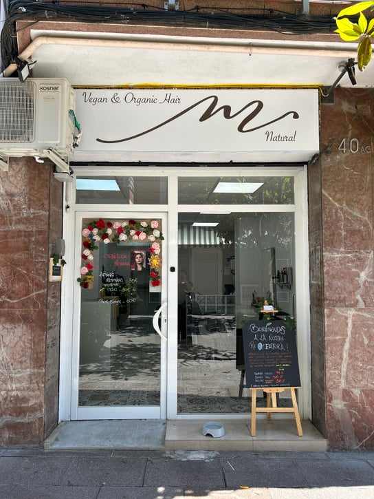 Salon fryzjerski obraz dla: M Natural Hair