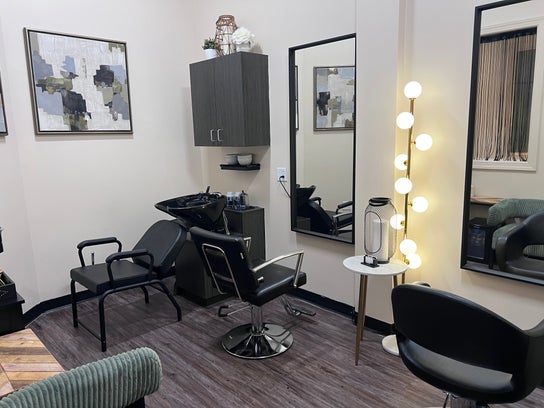 Frisør-billede til Covet Salon