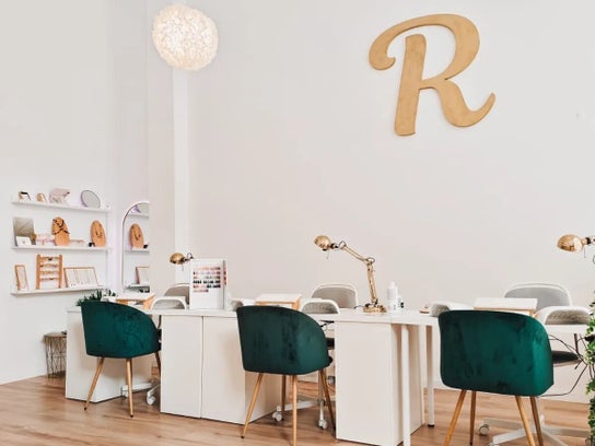 Beauty Salon image for R Beauty Studio