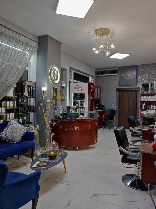 Imagem de Cabeleireiro para ΚΟΜΜΩΤΗΡΙΟ Hair Salon Glamour