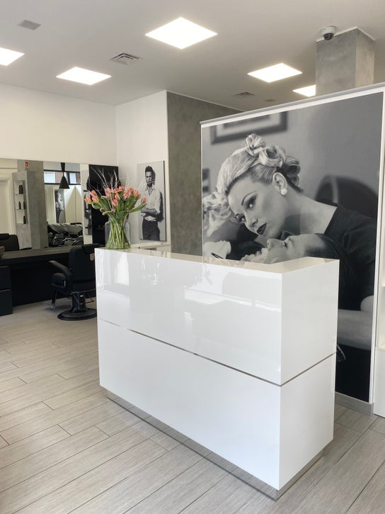 Imagem de Cabeleireiro para Cesare Parrucchiere uomo donna Trezzano sul naviglio