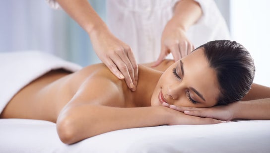 Massage image for Quiromasaje María