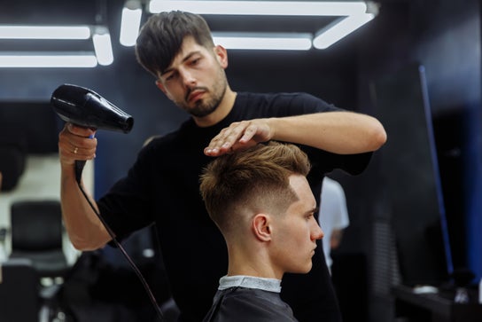 Afbeelding Barbershop voor Mad Scissors Temple Of Groom Barbería Lucerna