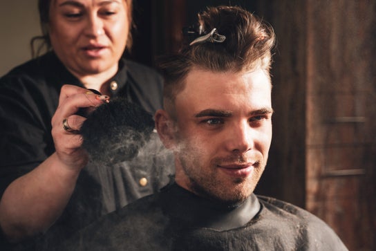 Foto de Barbería para Chelsea Man Spa - Branch By Mustafa Mens Hair Stylist