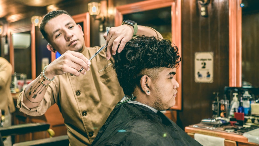 Oliver’s Traditional Barbershop