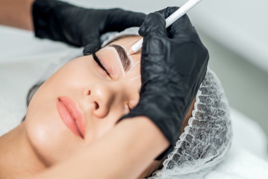 Foto de Cejas y pestañas para Girard cathy - Tatouage Mammaire Maquillage Permanent