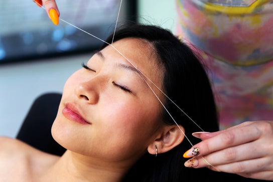 Eyebrows & Lashes image for Japanese Eyelash Salon- KJStudio @Outram Park, Singapore 日系まつ毛エクステ アイラッシュ
