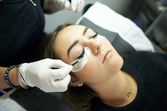 Immagine di Sopracciglia e ciglia per The Lash Temple