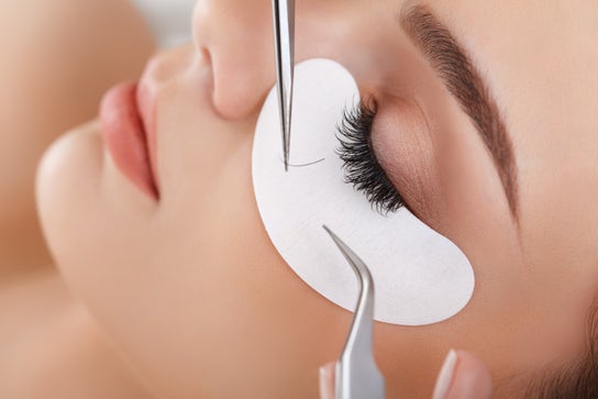 Eyebrows & Lashes image for Benefit Cosmetics Myer Brisbane City