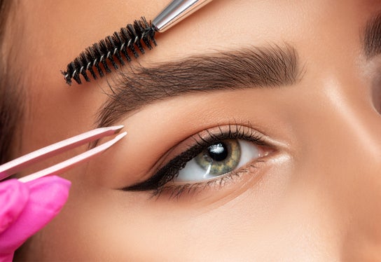 Eyebrows & Lashes image for British Beauté