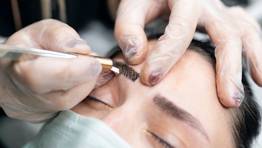 Eye And Brow Clinic | Semi Permanent Makeup Treatments & Accredited Trainings by Sviato Academy Trainer