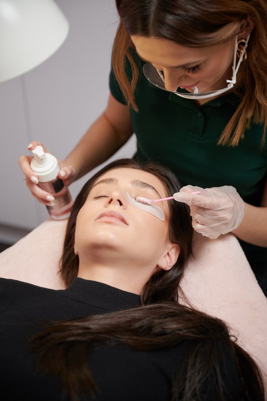Eyebrows & Lashes image for Benefit Cosmetics BrowBar Lounge, NEX