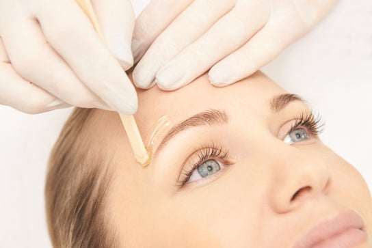 Eyebrows & Lashes image for Flawless Treatments