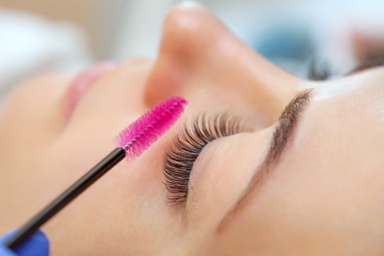 Eyebrows & Lashes image for Eyebrow Threading Bar