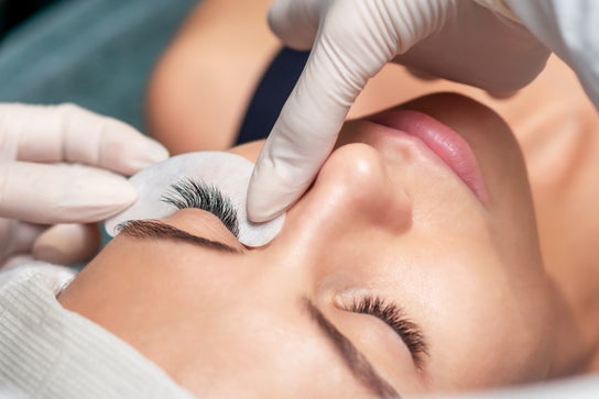 Afbeelding Brow and lash bar voor Clínica Gabriella Souza - Cílios | Nanoblanding | Unhas | Lash Lifting