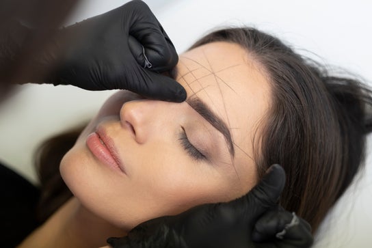 Foto de Cejas y pestañas para Bar à Sourcils - Benefit Brow Bar Marseille Bonneveine