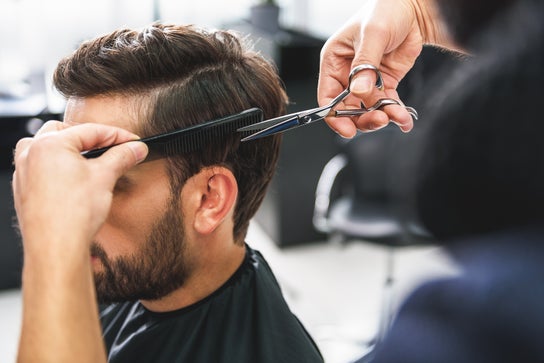 Tyypin Hair Salon palvelun kuva liikkeelle AMI Kappers Hillegom