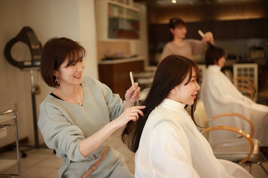 Image de Salon de coiffure pour Karma Hair and Beauty Bar