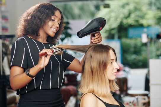 Foto de Peluquería para Kenra Hair Co