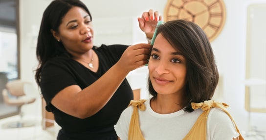 Tyypin Hair Salon palvelun kuva liikkeelle Hasmik Home Beauty