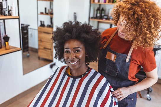 Tyypin Hair Salon palvelun kuva liikkeelle Ab Acconciature Barbara - Esclusivo AVEDA