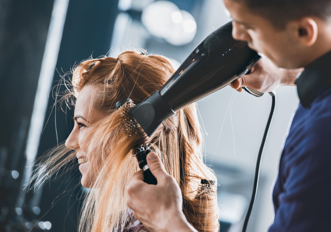 The red chair discount salon