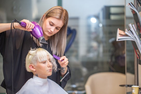 Image de Salon de coiffure pour Estética Color And Tif