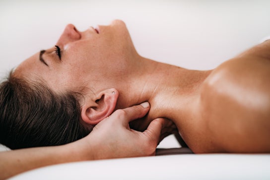 Massage-bild för Les Jolies Pommettes Drainage lymphatique Renata França et massage musculaire du visage, Plasma Lift, Léa Krakovitch