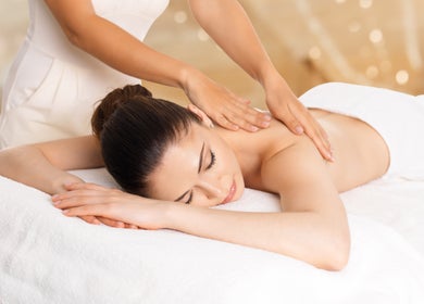 Massage Therapeutique - Yannick Lombard - Yannamassage