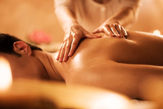 Imagem de Massagem para Karine Leroux Réflexologie plantaire, dorsale, faciale et crânienne, Chi Nei Tsang, massage drainant